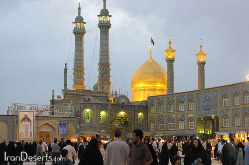 Священная гробница ее светлости Масумы (мир ей) в г. Кум 